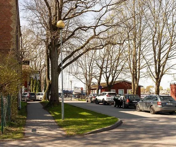 Sadama & Caravan * Пярну